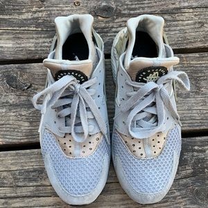 Woman’s Nike Huaraches